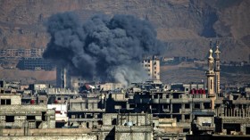 هجمات على الغوطة الشرقية لدمشق غداة إعلان روسيا هدنة فيها