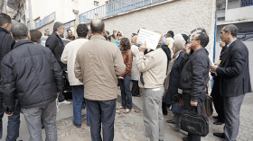 أساتذة يحتجون أمام مقر وزارة التعليم العالي ضد العنف