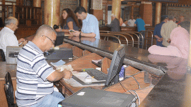 إلغاء تدريجي للخدمات الاجتماعية وتعويضها “بالشهر 13”