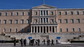 انفجار قنبلة في أثينا