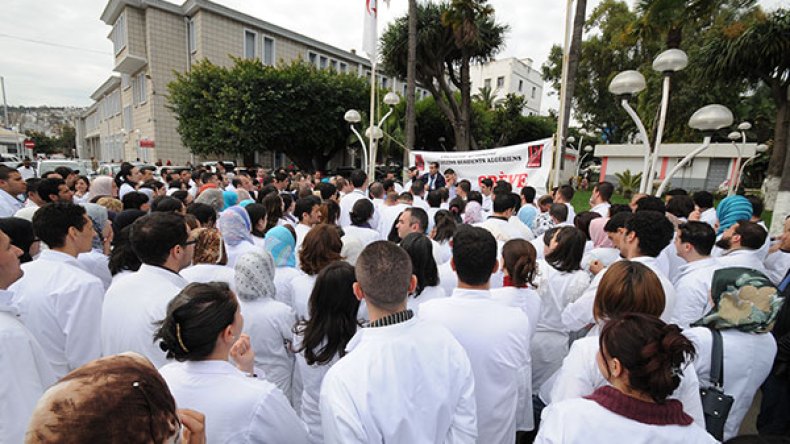 الأطباء يستأنفون إضرابهم في المستشفيات