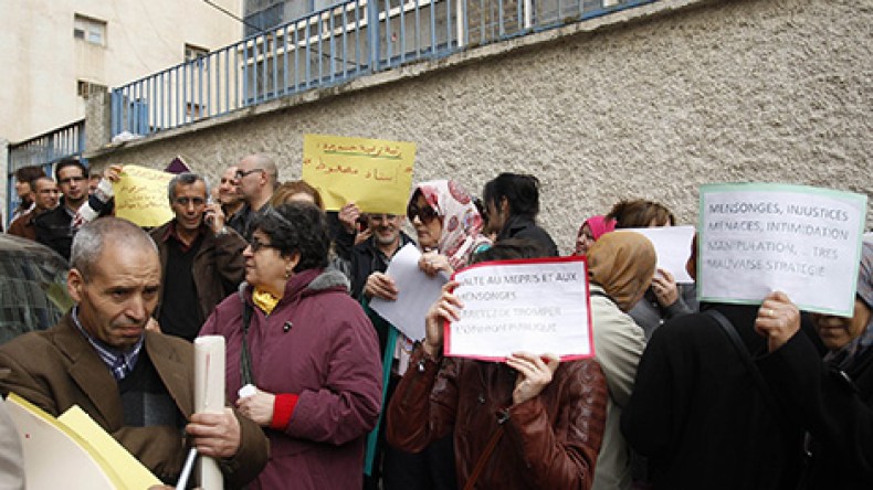 خصم 4 أيام من أجور الأساتذة المضربين كل شهر دون انقطاع