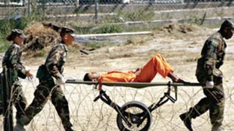 “سأخضع لعملية معقدة هذا الأسبوع وأتمنى محادثة ابني هاتفيا”