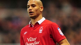 قديورة يعود للمنافسة مع كريستال بالاس الإنجليزي