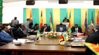 Les chefs d’Etat ouest-africains décident l’envoi de forces militaires au Mali et Guinée-Bissau