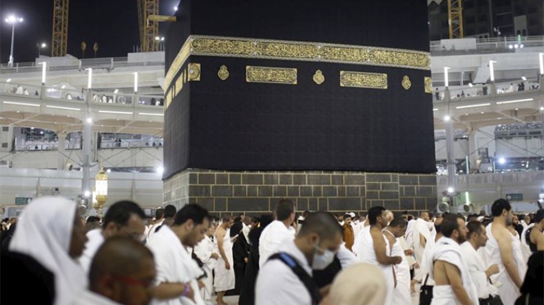 السعودية “تعفي” الحجاج والمعتمرين الجزائريين من البصمة!