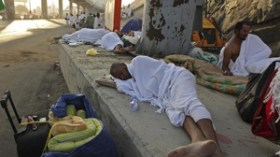 وكالات سياحية استعانت بأمّيين ونجارين كمرشدين لتأطير المعتمرين