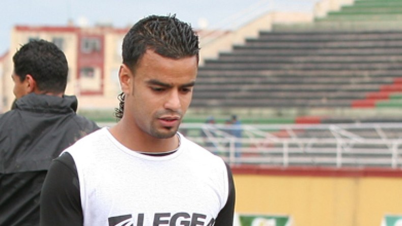 مصدر من الفاف للشروق حاج عيسى يعود رسميا إلى الملاعب