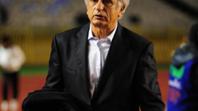 خليلوزيتش: سأستدعي 25 لاعبا لتربص مقابلة غامبيا