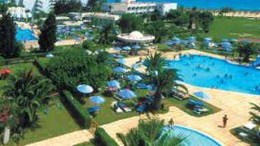 Tunisie: Hammamet nostalgique de ses touristes algériens