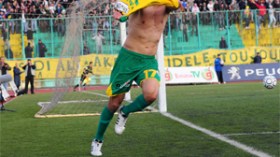 الكناري‭ ‬يهزم‭ ‬بجاية‭ ‬ويطرد‭ ‬نحس‭ ‬التعادلات‭.‬