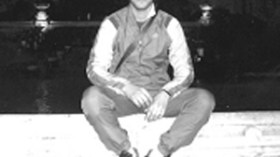 عائلة‭ ‬فتحي‭ ‬تطلب‭ ‬من‭ ‬السفارة‭ ‬الجزائرية‭ ‬الإسراع‭ ‬في‭ ‬إجراءات‭ ‬نقل‭ ‬الجثة