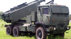 لماذا نشرت أمريكا نظام “هيمارس” الصاروخي جنوبي سوريا؟