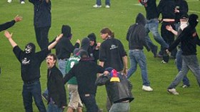 17 طريقة للقضاء على العنف في الملاعب