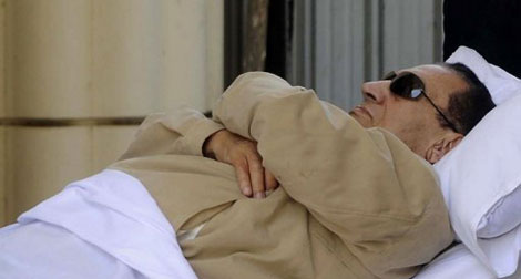 Égypte : Moubarak soumis à une défibrillation à 2 reprises