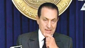 النائب العام يستدعي مبارك بتهمة قتل المصريين