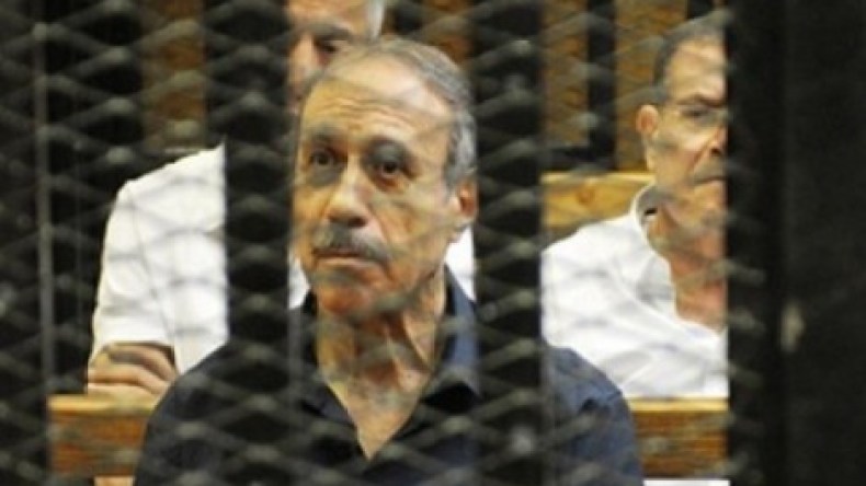 الإفراج عن وزير داخلية مبارك