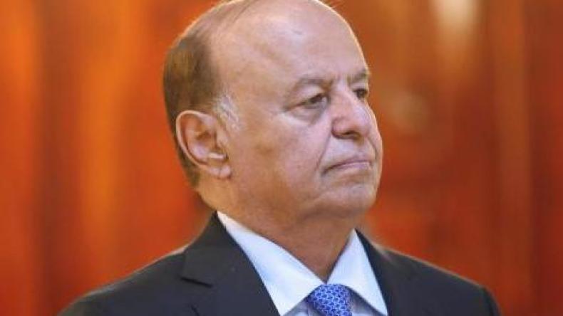 هادي يدعو الحوثيين إلى الانسحاب من الوزارات في صنعاء