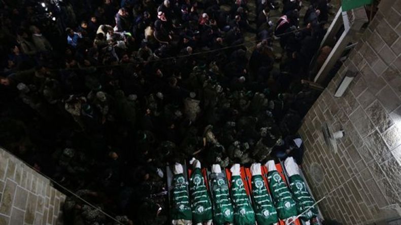 استشهاد اثنين من المقاومة الفلسطينية في انهيار نفق في غزة