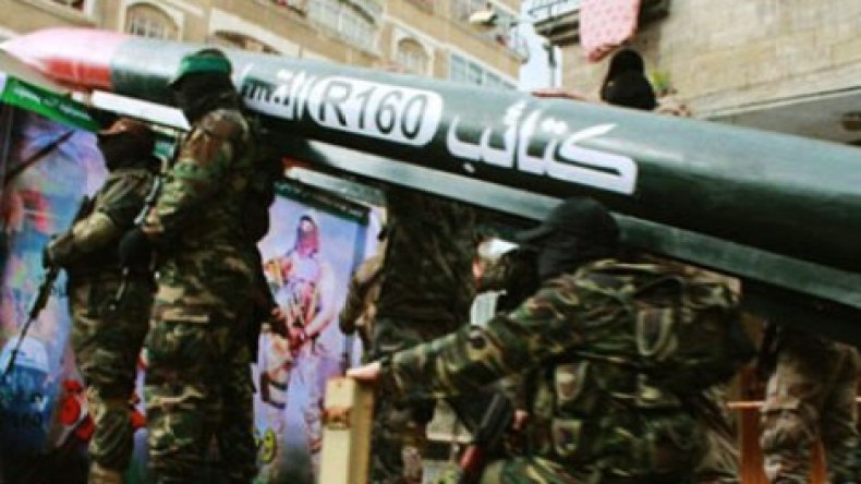 غزة: عرض عسكري كبير لحماس في ذكرى تأسيسها الـ27