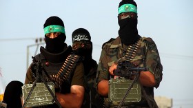 القسام تفتتح مخيمات عسكرية لـ”طلائع التحرير” في غزة