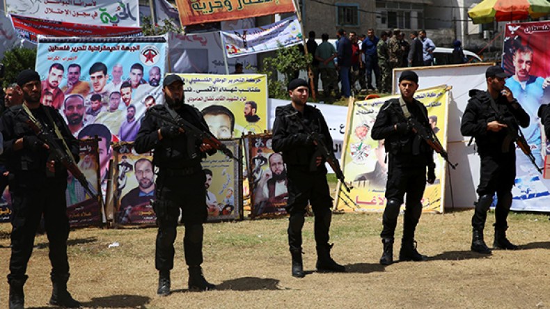 اعتقال 45 متخابراً مع الاحتلال في غزة