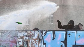 اشتباكات بين الشرطة الألمانية ومحتجين مع بدء قمة العشرين