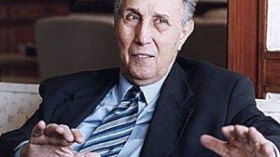 بن‭ ‬بلة‭ ‬مطلوب‭ ‬للشهادة‭ ‬حول‭ ‬ثروة‭ ‬مبارك‭