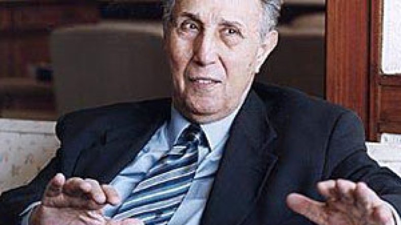 بن‭ ‬بلة‭ ‬مطلوب‭ ‬للشهادة‭ ‬حول‭ ‬ثروة‭ ‬مبارك‭