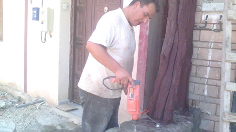 حميد بن سعادة… فنان عصامي بحاجة لإهتمام