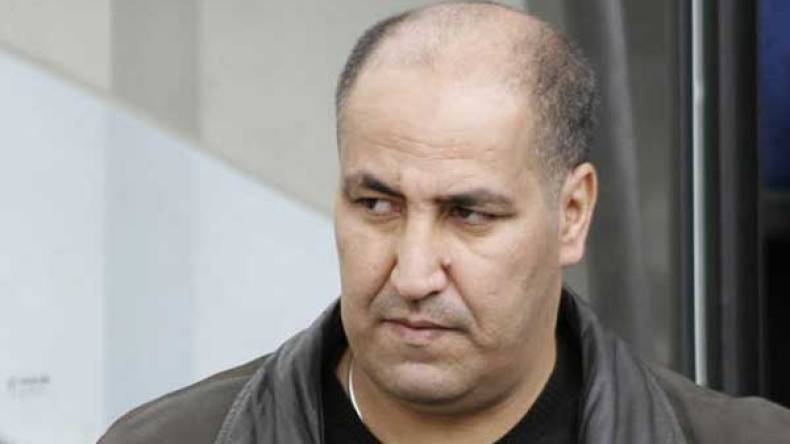 إدارة حمّار تهدد اللاعبين بالطرد