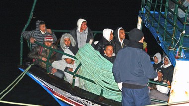 Spain Deports 11 Moroccans Who Plagiarized Algerian Nationality to Ghazawat Port