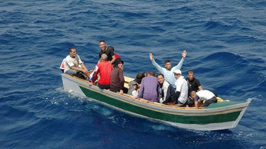 Italian Helicopters Hunt Down Algerian Illegal Immigrants in Sardinia