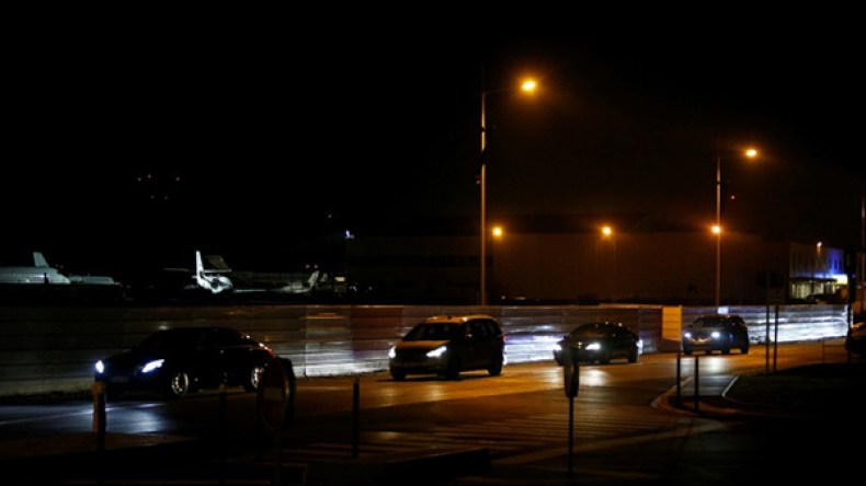 الحريري يصل إلى فرنسا