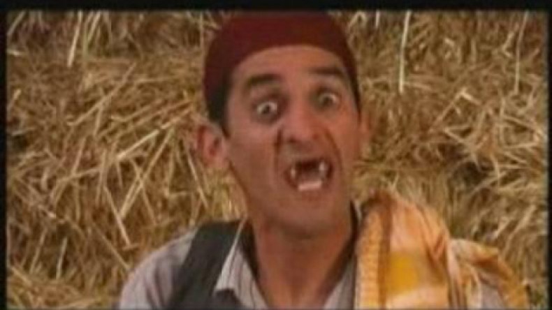 الفكاهي حرود: نُضحك يوميا الآلاف ولا نملك حتى شقة نحفظ فيها كرامتنا