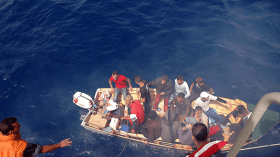 توقيف 38 حراقا ومهربيهم ساعات قبل إقلاعهم بسواحل شرق وهران