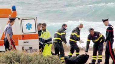 6 Algerian illegal immigrants died at sea.