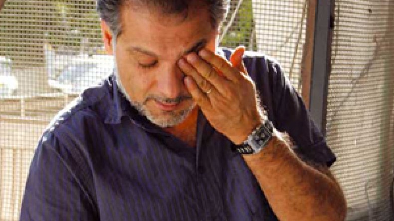 حاتم علي يعتكف في غرفته ويلغي الندوة الصحفية