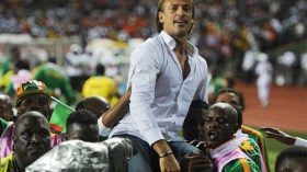 “الثعلب” رونار.. من جامع للقمامة إلى مدرب حاصد لألقاب إفريقيا