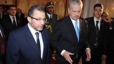 رئيس الوزراء المصري في الجزائر