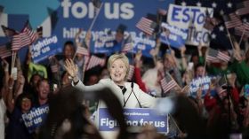 ترامب وكلينتون يتصدران نتائج انتخابات “الثلاثاء الكبير”