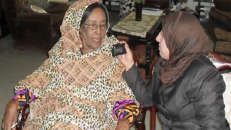 أنا معجبة بتجربة لويزة حنون ولن أعتزل السياسية  لو خسرت الانتخابات