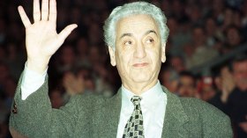 التهميش طال الراحل آيت أحمد وتغييب دور عائلته في الثورة متعمّد