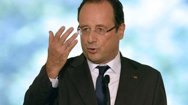 Hollande : « Nous savons d’où l’attaque vient »