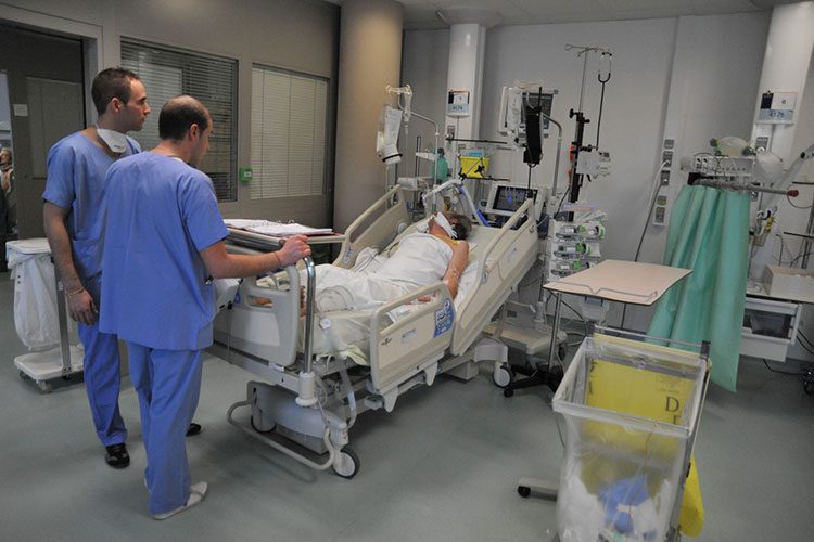 Un plan d’urgence en faveur de l’”humanisation” des hôpitaux