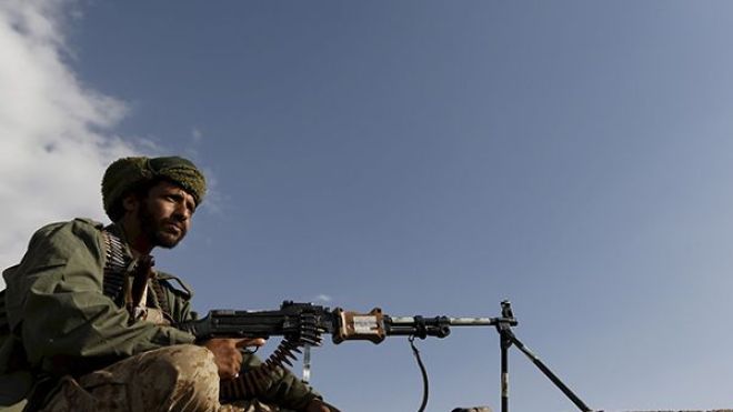 مسؤول حوثي كبير يطالب إيران بالبقاء بعيداً عن أزمة اليمن