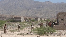 اشتباكات عنيفة بين القاعدة والحوثيين وسط اليمن
