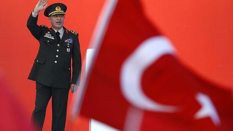 قائد القوات المسلحة التركية يزور روسيا