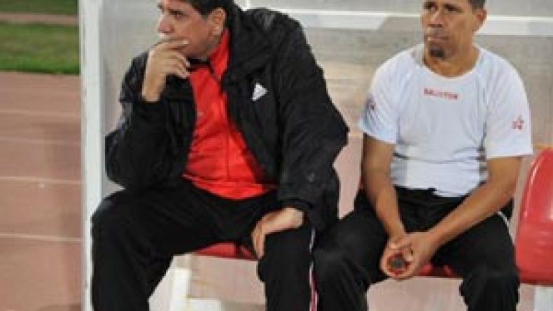 “أولمبي الشلف لن يسرح أي لاعب.. وندياي مطالب بإثبات جدارته”