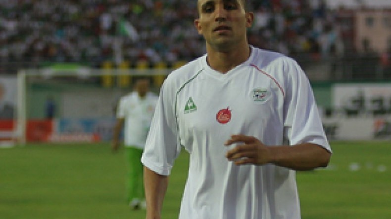 “سأفصل في مصيري مع أييك اليوناني قبل الإثنين”